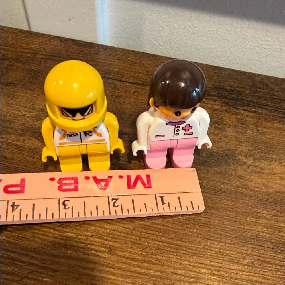 Lego Duplo Mini Figs Figure Kids Toy Figures Set - Yellow and pink